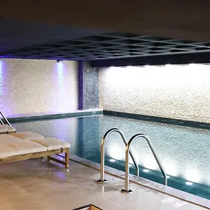 فندق Cip & - Bakirkoey Center ****