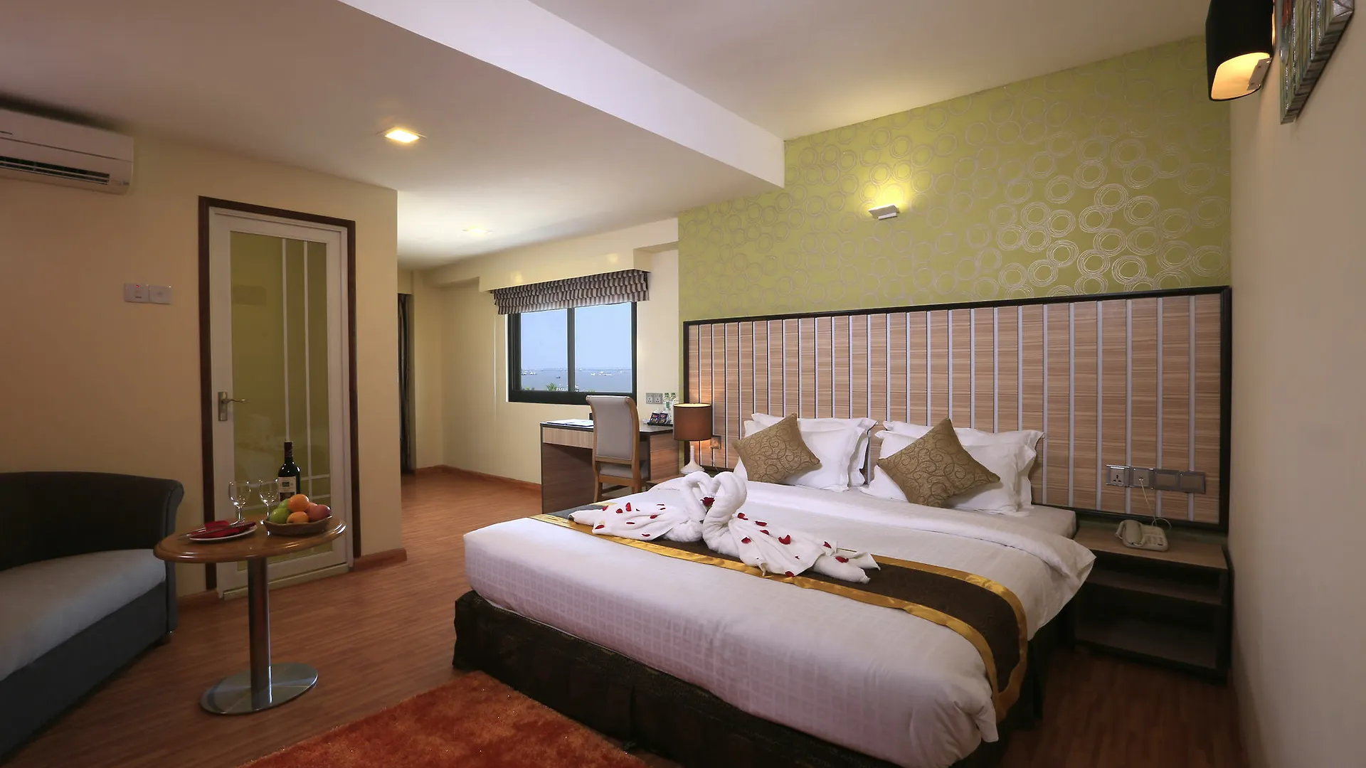Uptown Hotel Yangon 3*,  Myanmar