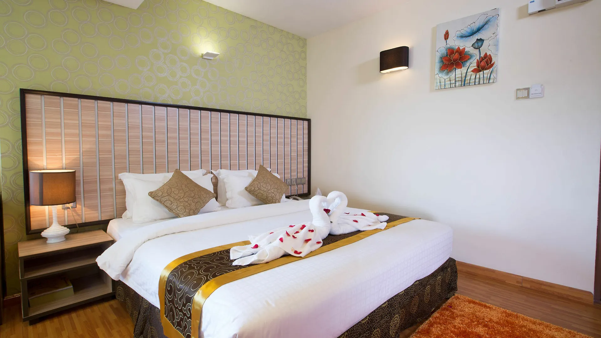 Uptown Hotel Yangon