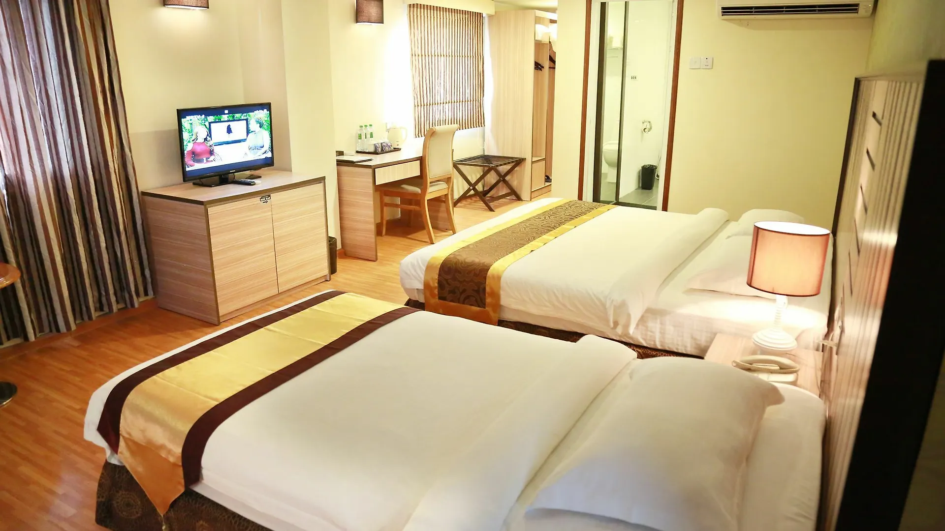 Uptown Hotel Yangon