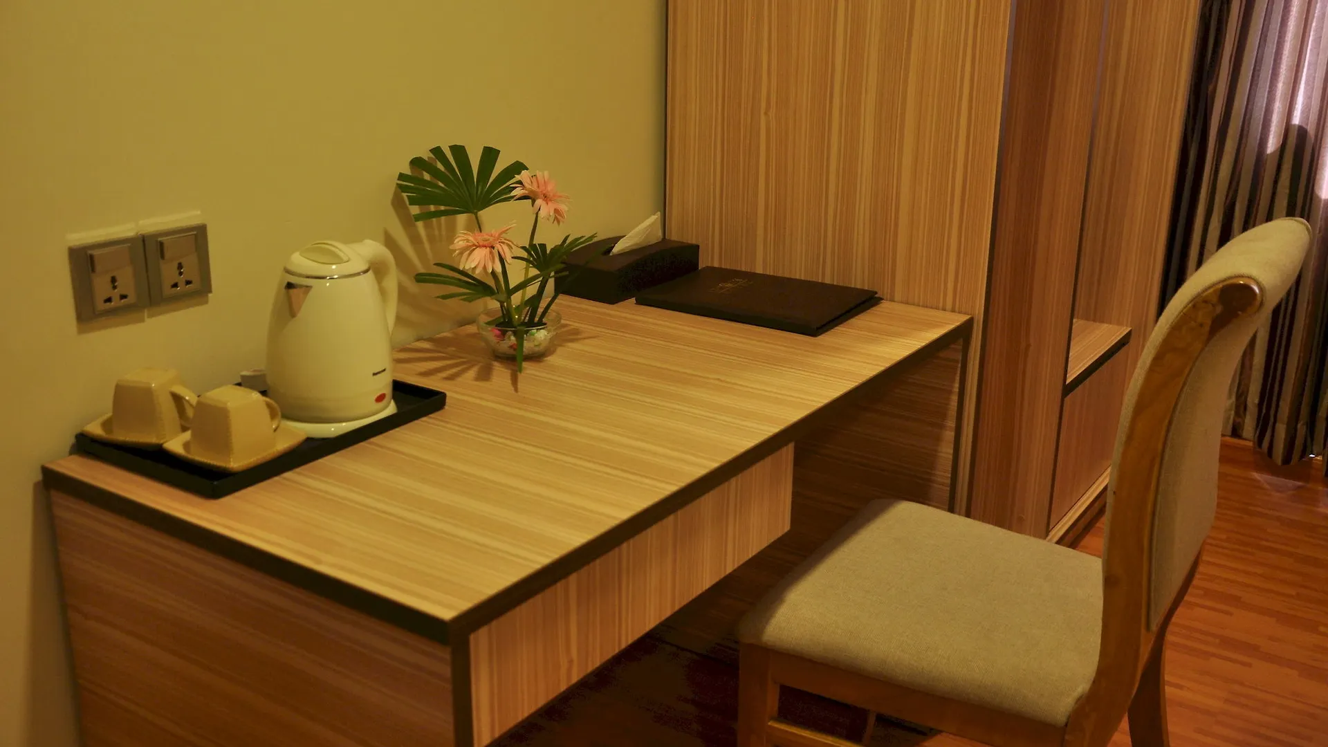 Uptown Hotel Yangon